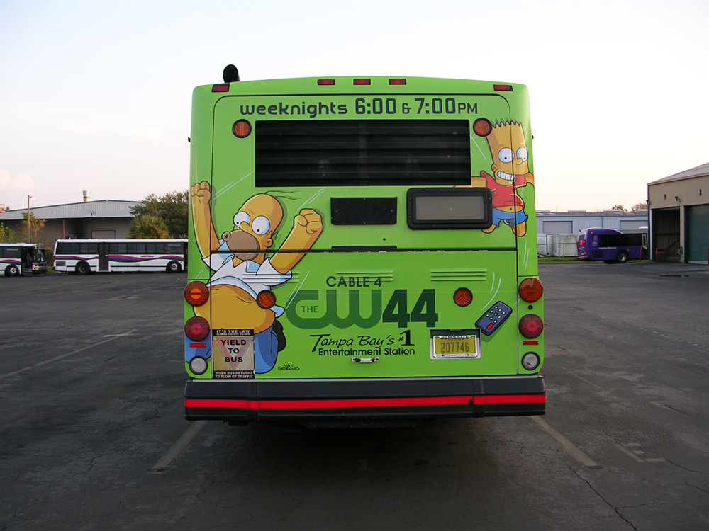 Simpsons Bus